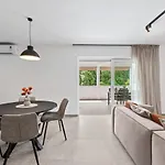 Apartment Poli Nona