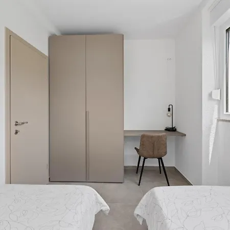 Apartment Poli Nona - Renovated In 2023