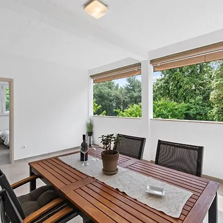 Apartment Poli Nona - Renovated In 2023